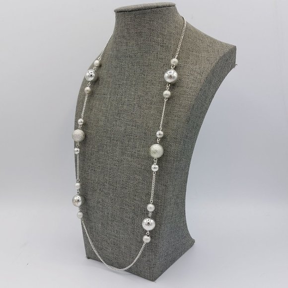 Necklace Silver Toned Twisted Rope Chain Textured Beaded 34" Long Classic Simple - Picture 2 of 7